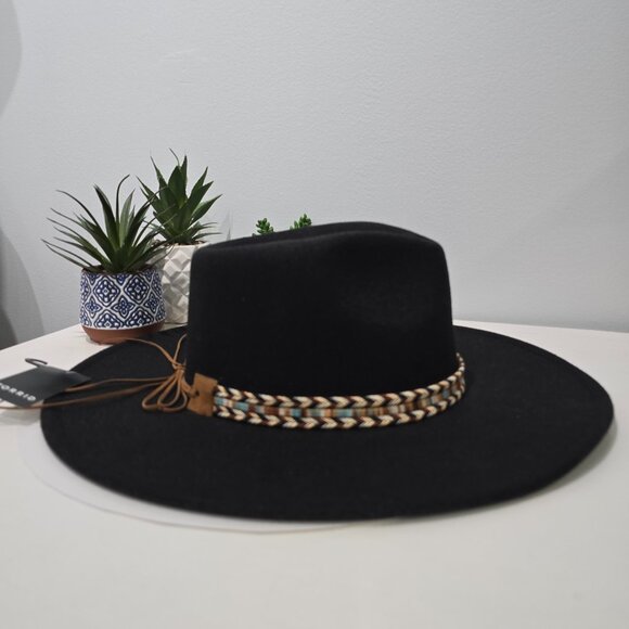 Torrid - Festi Western Hardware Detail Hat in Black - Picture 2 of 12